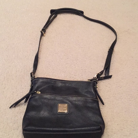 Dooney & Bourke Bags Dooney And Bourke Black Leather Crossbody Handbag Poshmark